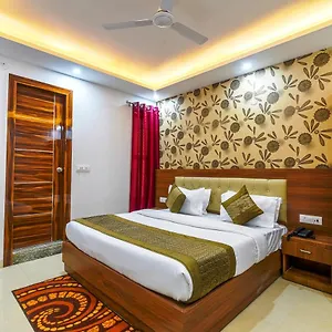 Hotel Urban Tree At Delhi Airport Nueva Delhi