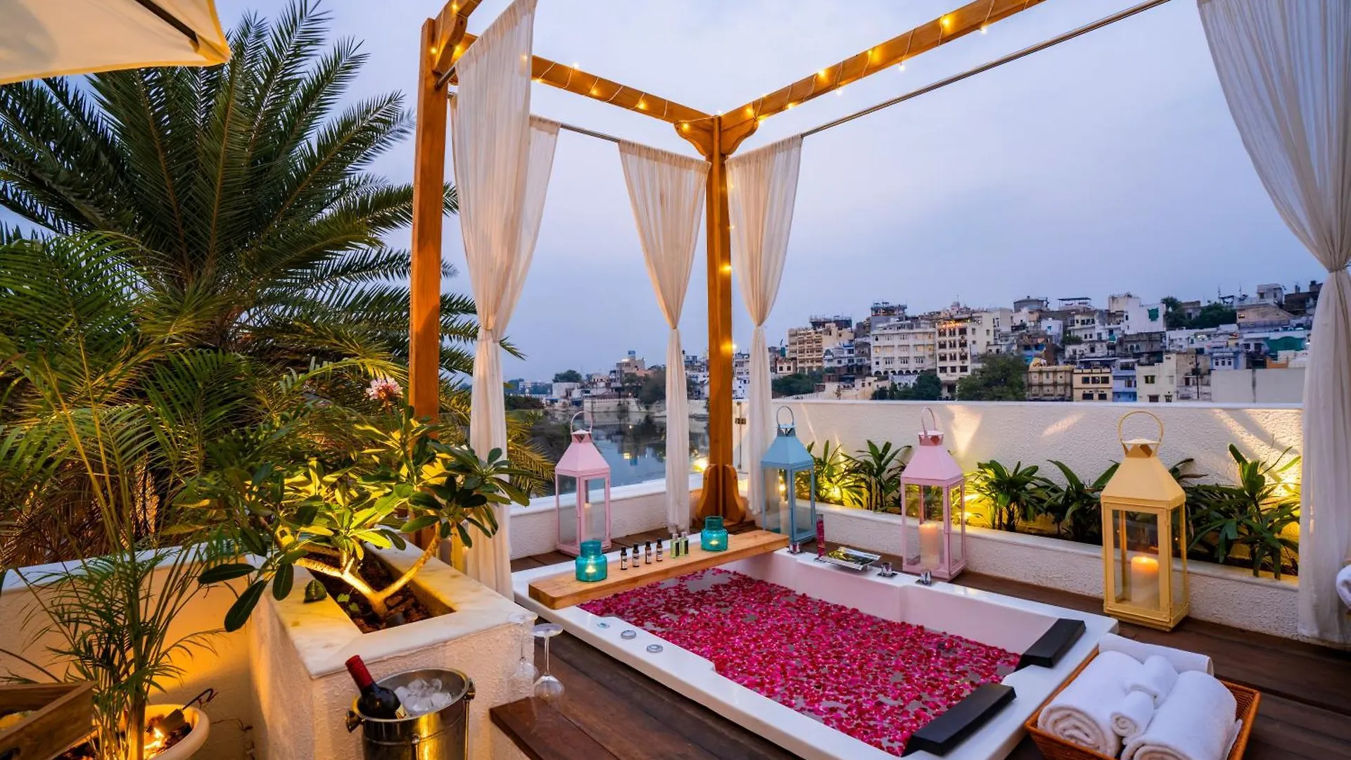 Hotel Moustache Udaipur Verandah